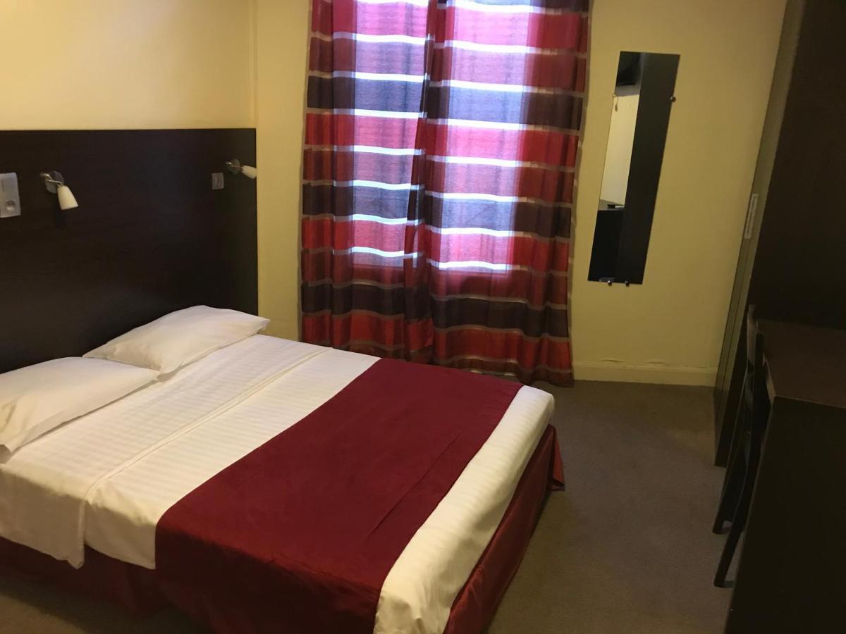 Hotel Savoy Juan-les-Pins Bagian luar foto