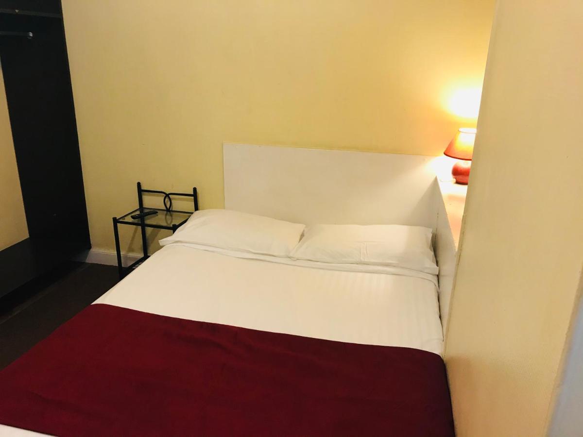 Hotel Savoy Juan-les-Pins Bagian luar foto