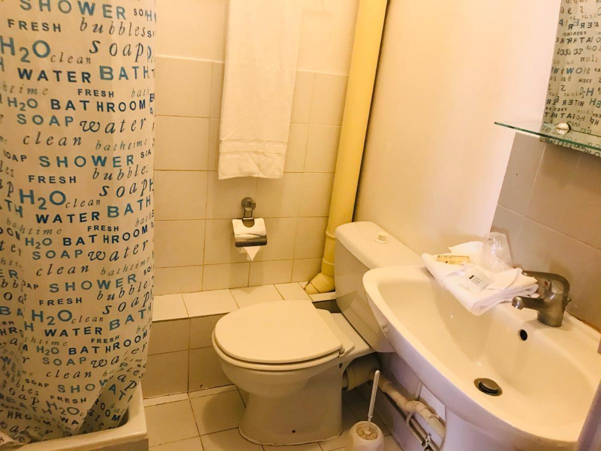 Hotel Savoy Juan-les-Pins Bagian luar foto