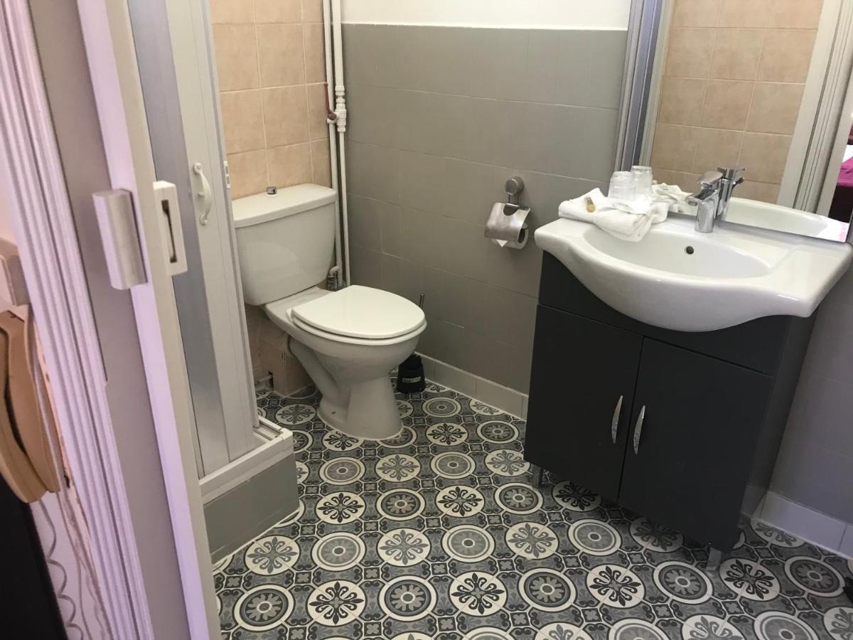 Hotel Savoy Juan-les-Pins Bagian luar foto