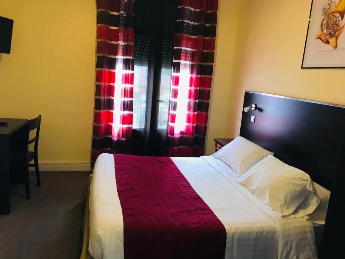 Hotel Savoy Juan-les-Pins Bagian luar foto