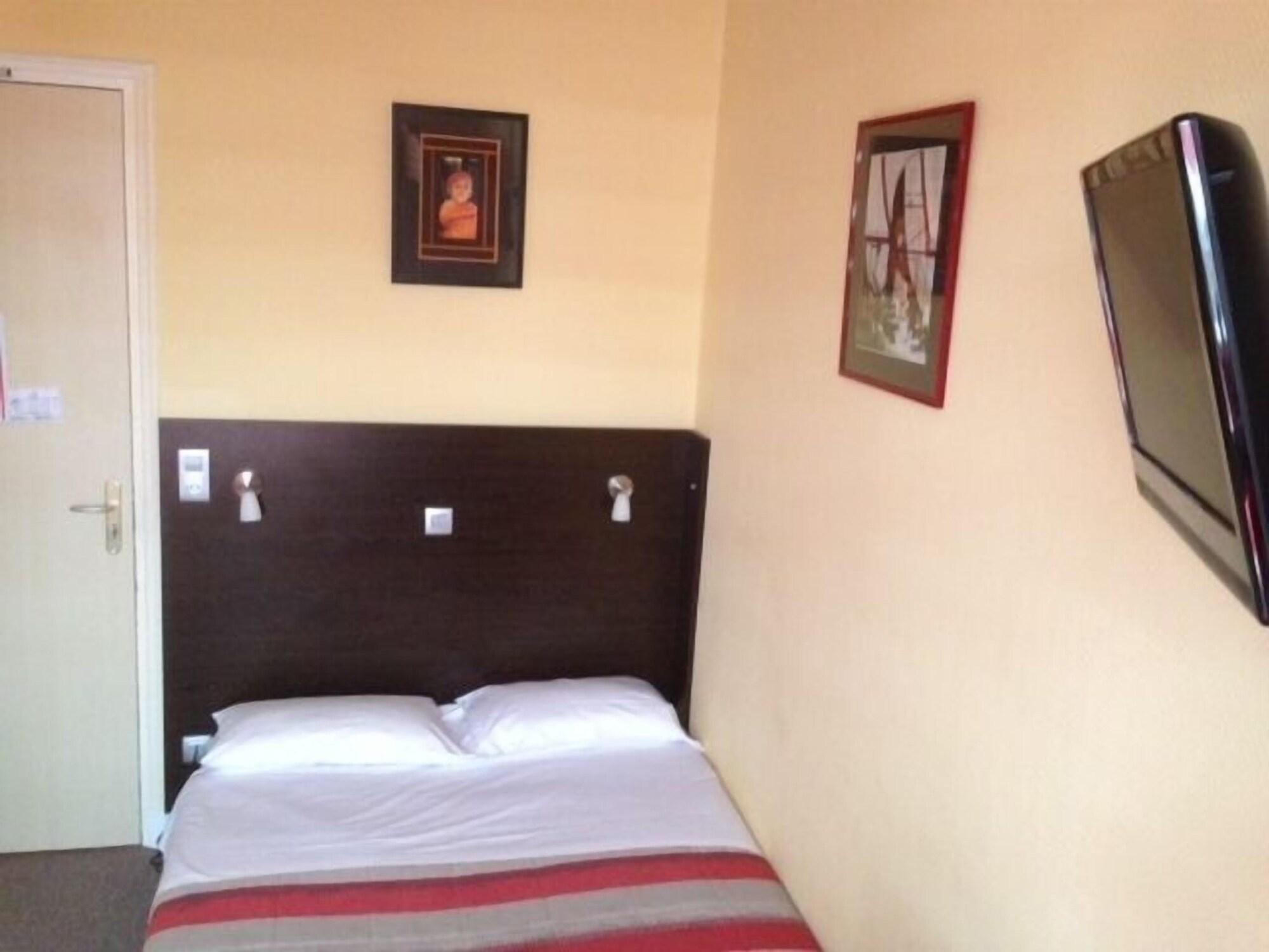 Hotel Savoy Juan-les-Pins Bagian luar foto