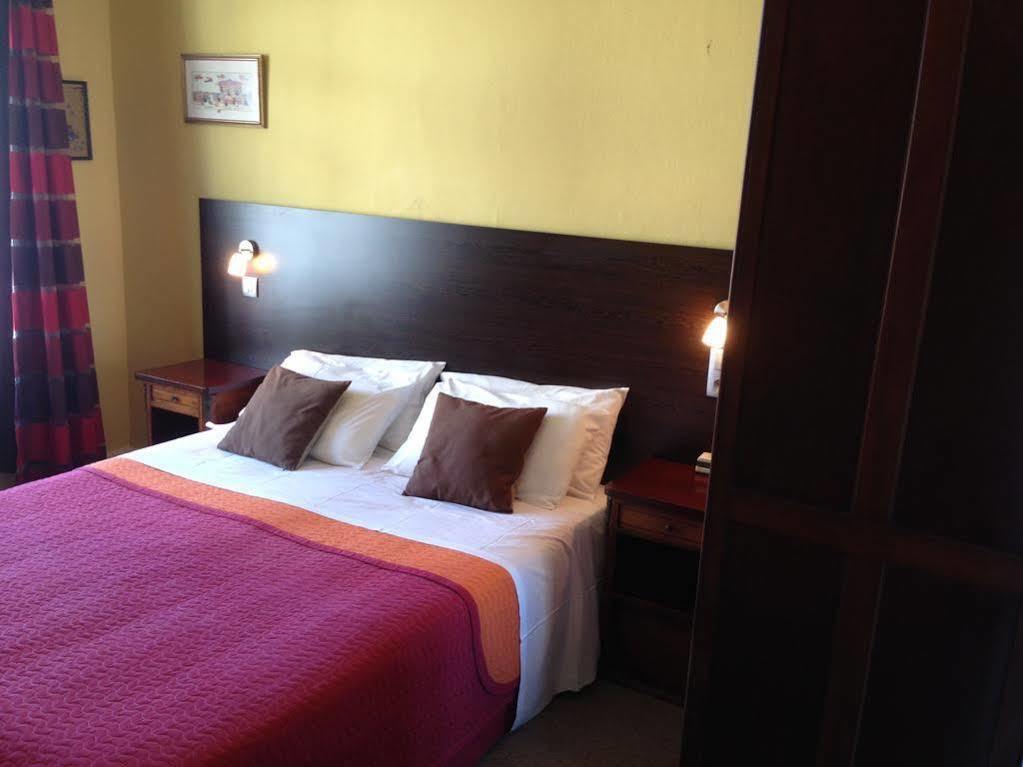 Hotel Savoy Juan-les-Pins Bagian luar foto